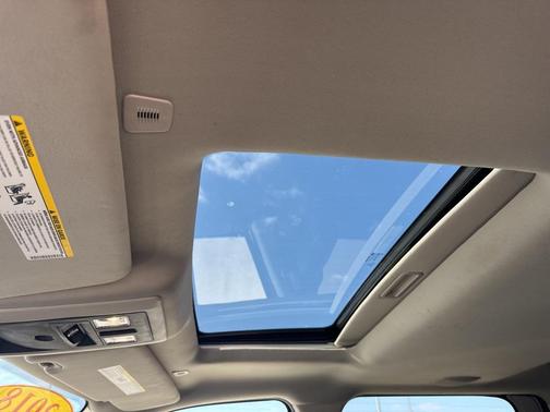 2018 RAM 2500 Laramie Crew Cab 4x4 6'4' Box