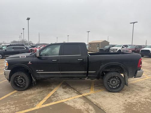 2022 RAM 2500 Limited Crew Cab 4x4 6'4' Box