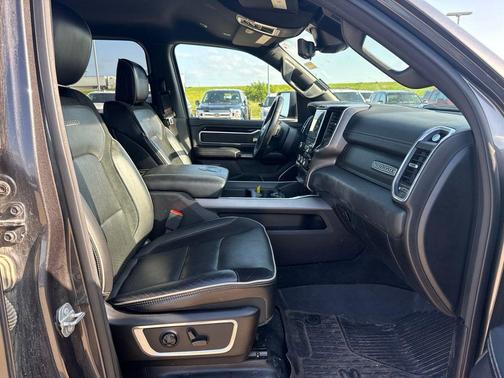 Granite Crystal Metallic Clearcoat 2021 RAM 1500 Laramie