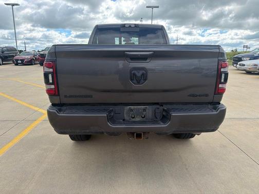 Granite Crystal Metallic Clearcoat 2022 RAM 2500 Laramie Crew Cab 4x4 6'4' Box