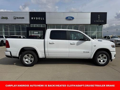 Bright White Clearcoat 2026 RAM 1500 Big Horn/Lone Star