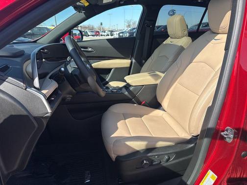 2025 Cadillac XT4 Premium Luxury