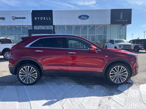 2025 Cadillac XT4 Premium Luxury