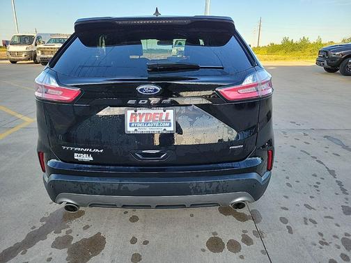 Black Metallic 2024 Ford Edge Titanium