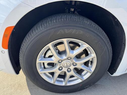 2026 Chrysler Pacifica L