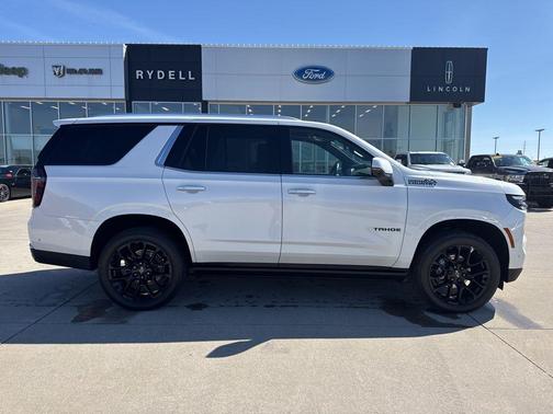 2025 Chevrolet Tahoe 4WD High Country