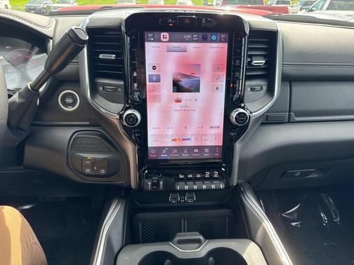 2026 RAM 2500 Laramie Crew Cab 4x4 6'4' Box