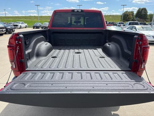 2026 RAM 2500 Laramie Crew Cab 4x4 6'4' Box