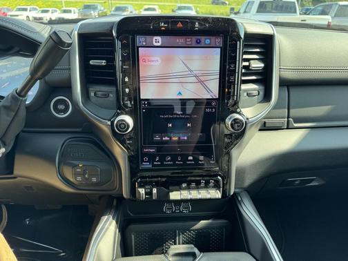 2025 RAM 2500 Laramie Crew Cab 4x4 6'4' Box