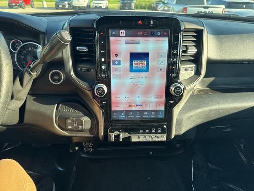 2025 RAM 2500 Tradesman Crew Cab 4x4 6'4' Box