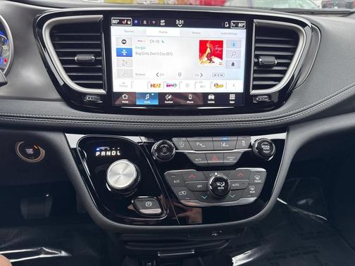 2026 Chrysler Pacifica L