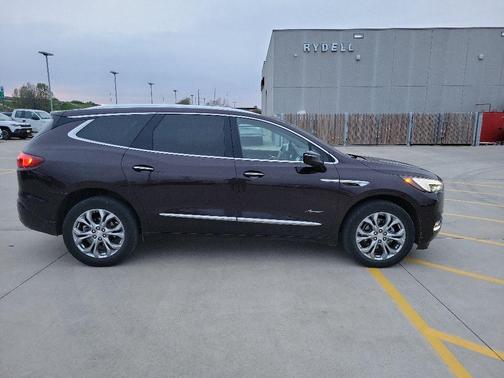 Rich Garnet Metallic 2021 Buick Enclave AWD Avenir