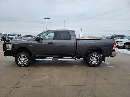 2020 RAM 2500 Big Horn Crew Cab 4x4 6'4' Box