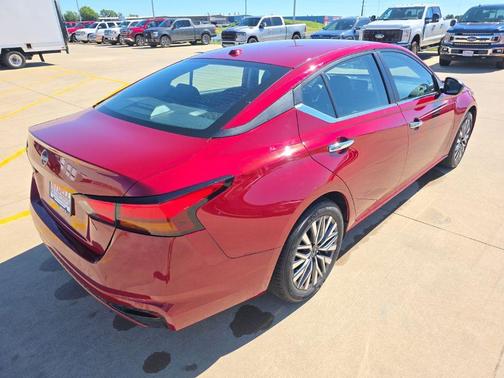 Scarlet Ember 2025 Nissan Altima 2.5 SV