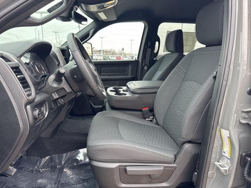 2026 RAM 2500 Black Express