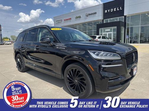 Infinite Black Metallic Clearcoat 2023 Lincoln Aviator Reserve AWD