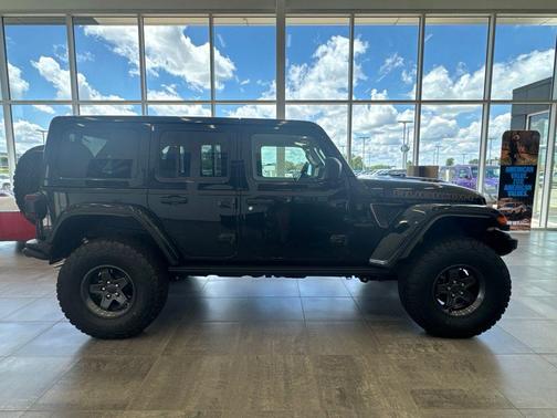 Black Clearcoat 2025 Jeep Wrangler Rubicon 392 Final Edition