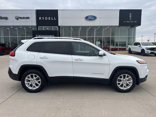 Bright White Clearcoat 2018 Jeep Cherokee Latitude Plus