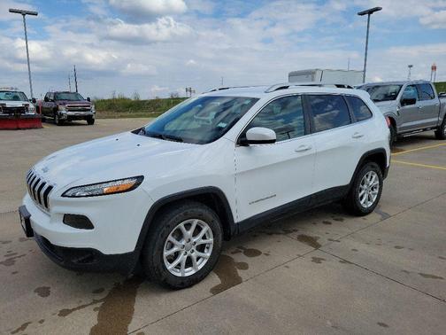 Bright White Clearcoat 2018 Jeep Cherokee Latitude Plus