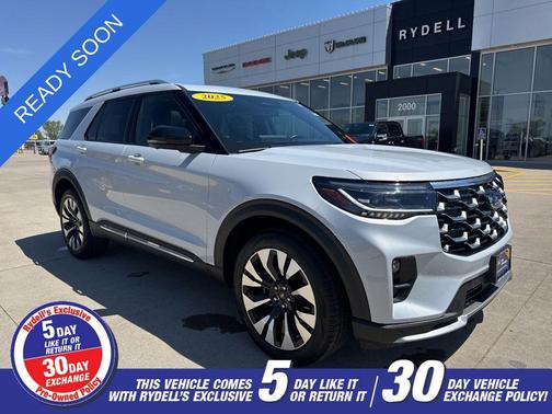 White Metallic 2025 Ford Explorer Platinum