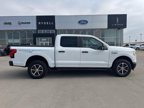 2022 Ford F-150 Lightning Pro