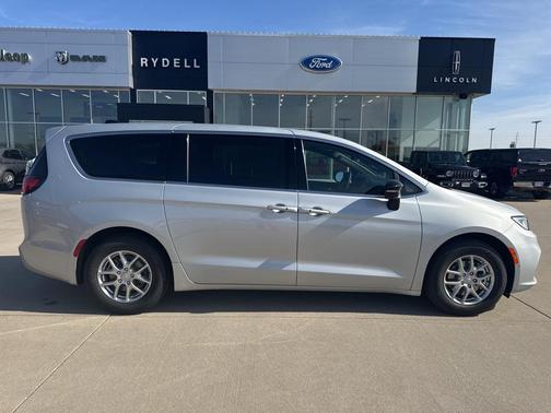 2026 Chrysler Pacifica L