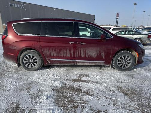 2020 Chrysler Pacifica Touring-L Plus