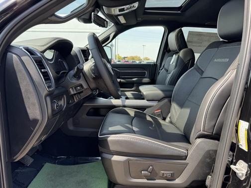 2026 RAM 2500 Laramie Crew Cab 4x4 6'4' Box