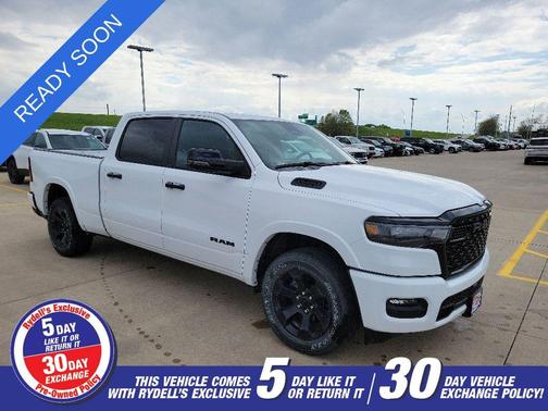 Bright White Clearcoat 2025 RAM 1500 Big Horn/Lone Star