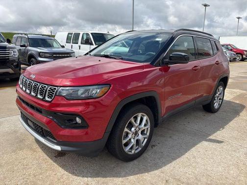 Red Hot Pearlcoat 2025 Jeep Compass Limited