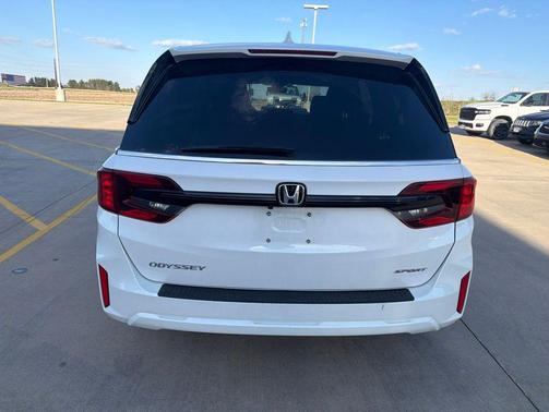Platinum White Pearl 2025 Honda Odyssey Sport-L