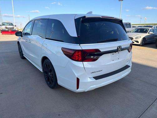 Platinum White Pearl 2025 Honda Odyssey Sport-L