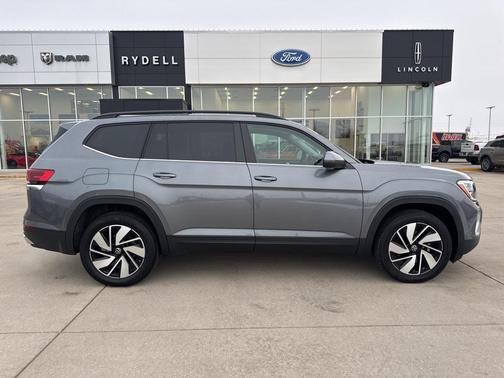 2025 Volkswagen Atlas 2.0T SE w/Technology 4MOTION