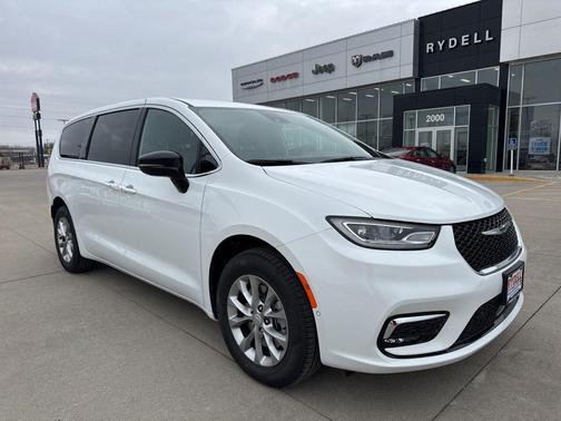 2026 Chrysler Pacifica L