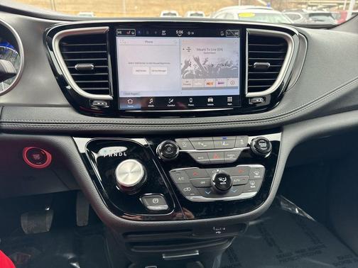 2026 Chrysler Pacifica L