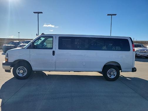 2025 Chevrolet Express 3500 RWD 3500 Extended Wheelbase LT