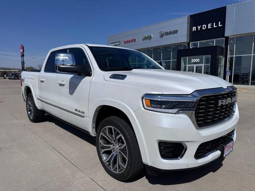 Ivory White Tri-Coat Pearlcoat 2026 RAM 1500 ST