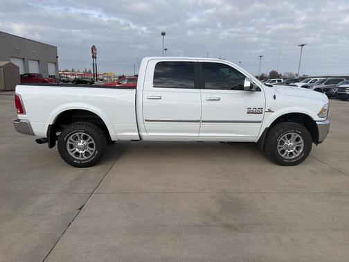 2018 RAM 3500 Laramie Crew Cab 4x4 6'4' Box
