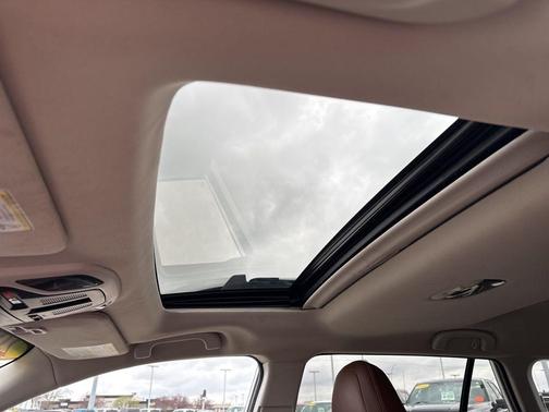 2022 Subaru Outback Touring XT