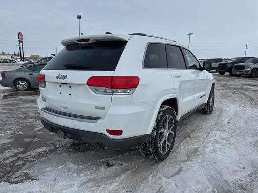 2018 Jeep Grand Cherokee Sterling Edition