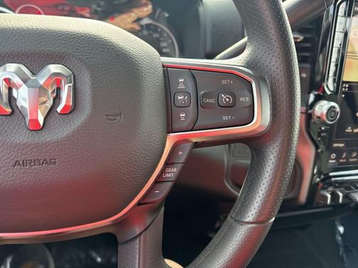 2026 RAM 2500 Tradesman Crew Cab 4x4 6'4' Box