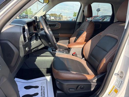 Oxford White 2025 Ford Bronco Sport Outer Banks
