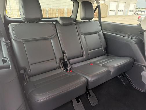Dark Matter Gray Metallic 2025 Ford Expedition Max Active 4x4