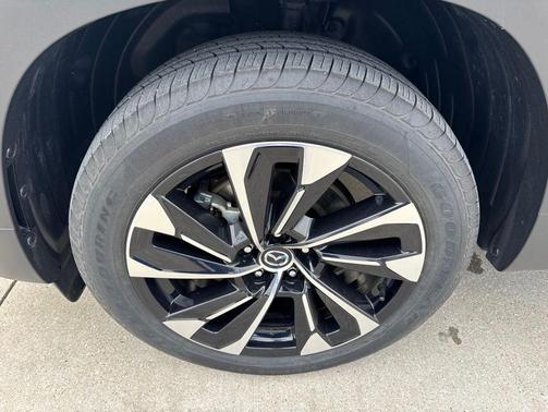 Machine Gray Metallic 2025 Mazda CX-50 Hybrid Premium Plus Package