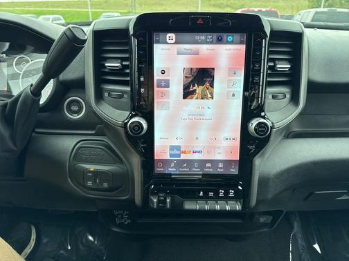 2026 RAM 2500 Tradesman Crew Cab 4x4 6'4' Box