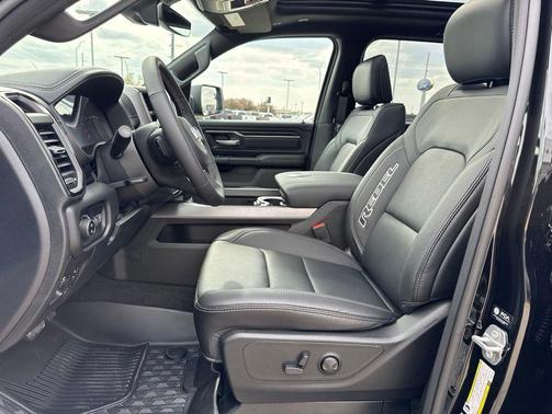 Diamond Black Crystal Pearlcoat 2026 RAM 1500 Rebel