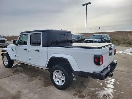 2021 Jeep Gladiator Sport S