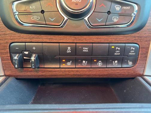 2017 RAM 1500 Laramie