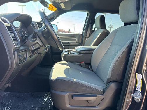 Granite Crystal Metallic Clearcoat 2022 RAM 2500 Big Horn Crew Cab 4x4 6'4' Box