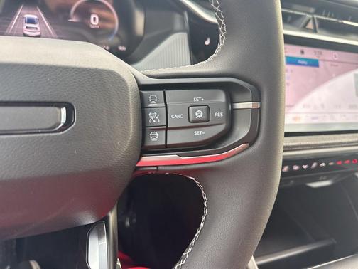 2026 Jeep Cherokee Laredo 4x4